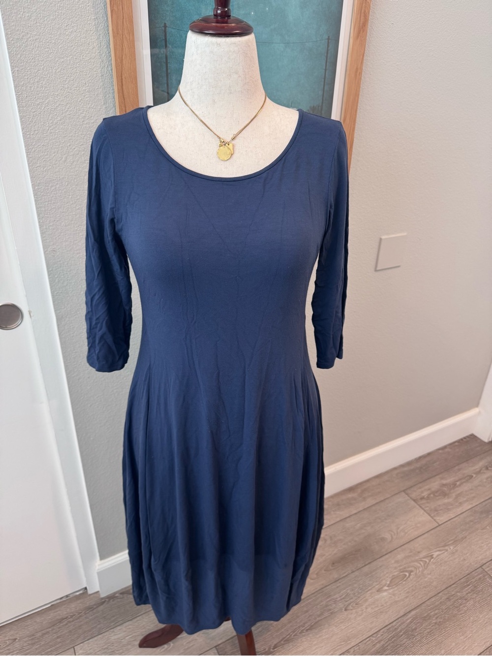 Eileen Fisher Size Medium Navy Scoop Neck Bubble Hem Dress